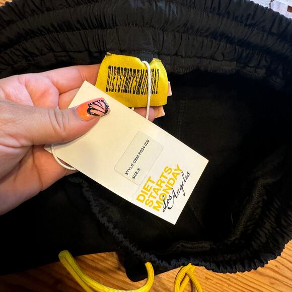 DIET STARTS MONDAY DSMLA ACE SHORTS (BLACK) - Picture 3 of 3